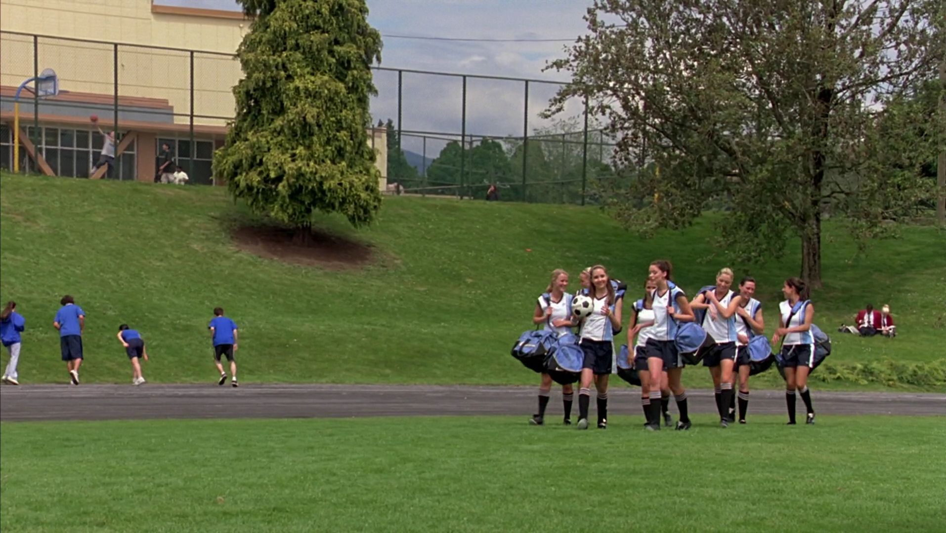 2006-ShesTheMan-0069.jpg